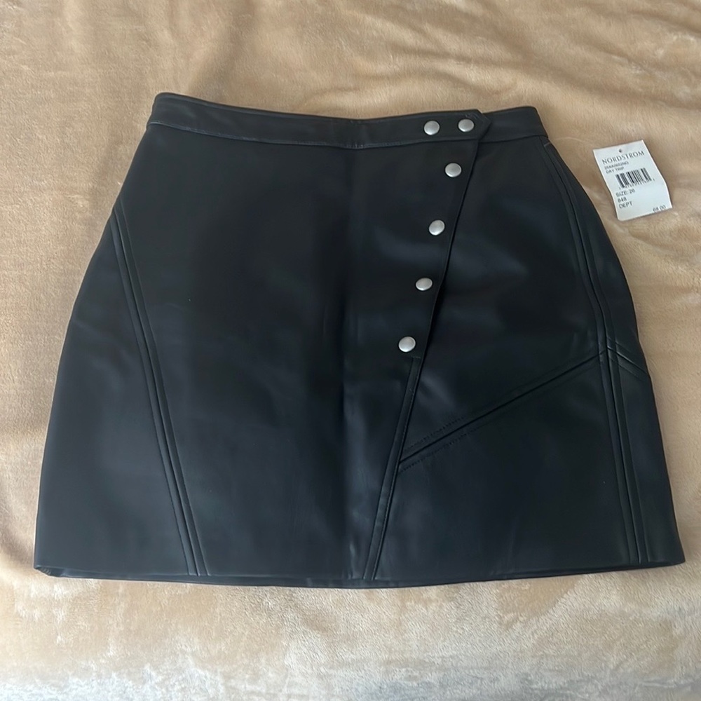 NWT- BLACK FAUX LEATHER MINI SKIRT